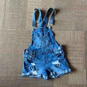 Overall shorts